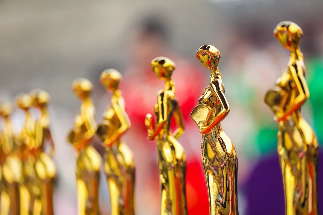 詩意青蓮·花樣年華｜青蓮·歐洲院子旗袍展演活動(dòng)3月8日正式開啟，快來享受屬于你的美麗時(shí)刻吧！